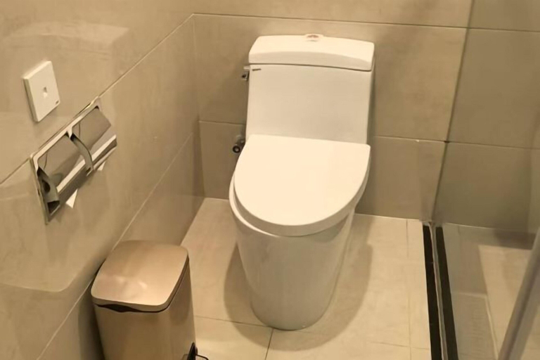 Bathroom 4, Justin Hotel, Shantou