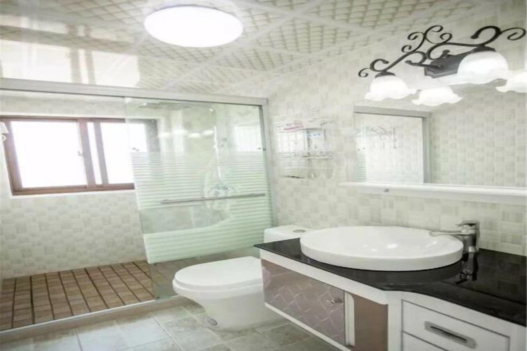 Bathroom 3, LongXianJu Hotel, Zhoushan
