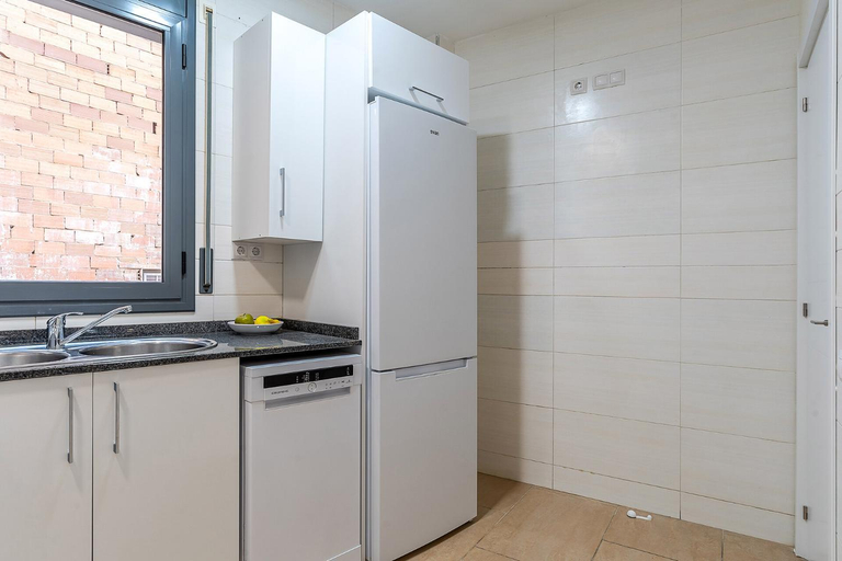 Others 3, AB Besos River Apartment, Barcelona