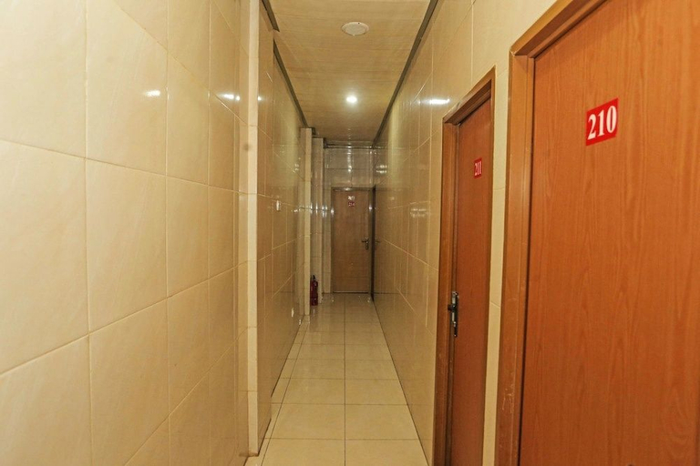 Others 5, OYO 92672 Hotel Bsd, South Tangerang