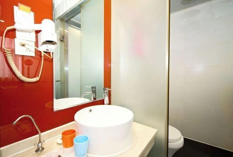Bathroom 4, Mango Hotel (Hanzhong Tiantai Road), Hanzhong