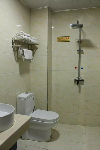 Bathroom, Yuxi Jungong Hotel, Dingxi
