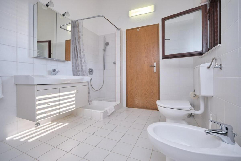 Bathroom 2, Bella Vista Dalmatien, Omiš