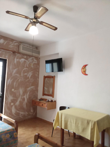Bedroom 2, Studio Timotheos Basic, Ionian Islands