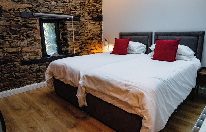Bedroom 2, Le Manoir de la Vieille Douve, Maine-et-Loire
