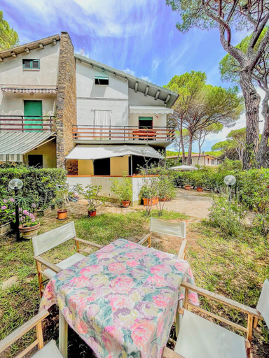 Front of property, La Casina Di Giuliana, Grosseto