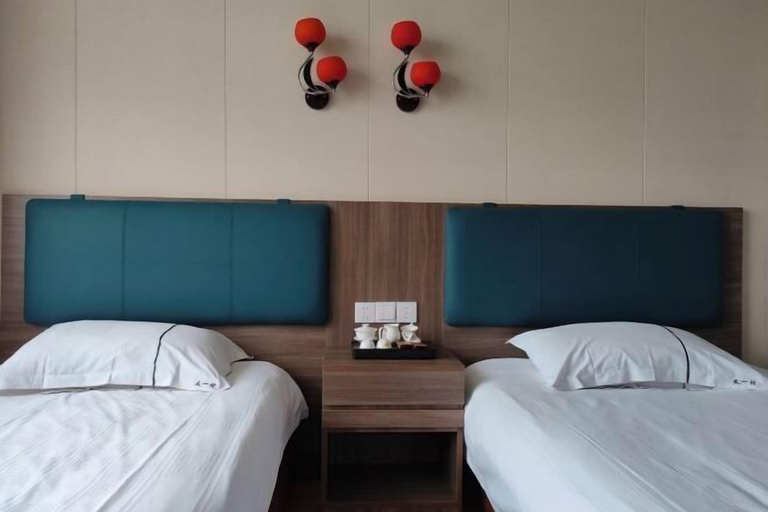 Bedroom 3, Youyicun Hotel, Qingdao