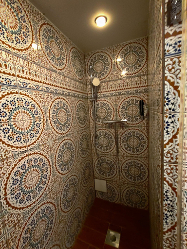 Bathroom 2, Koblenz Hotel Valley Suite With Hot Tub, Mayen-Koblenz