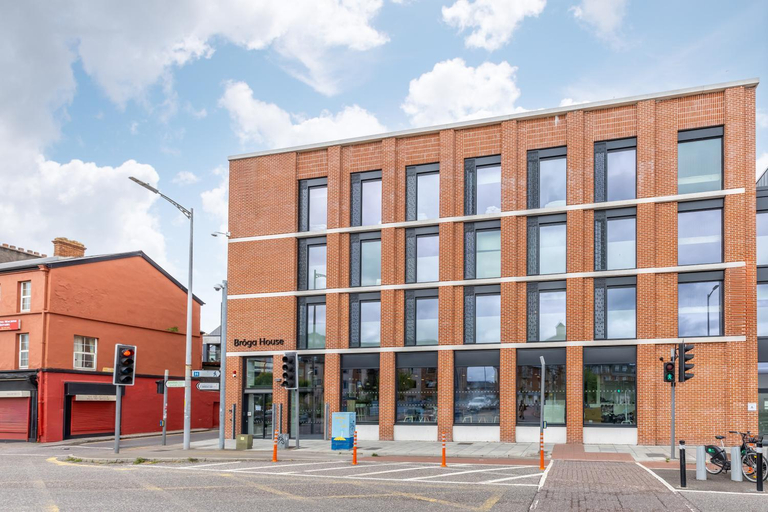 Exterior & Views, Destiny Student - Broga House Cork