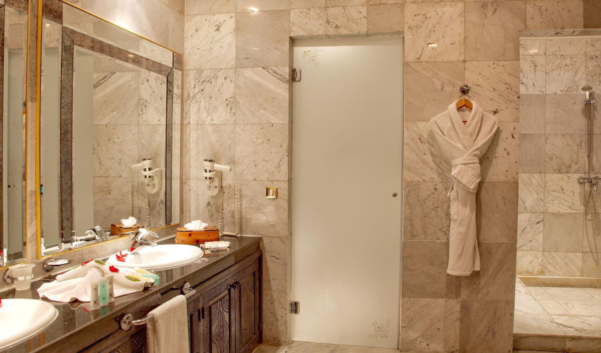 Bathroom 5, Royal Mirage Deluxe, Marrakech