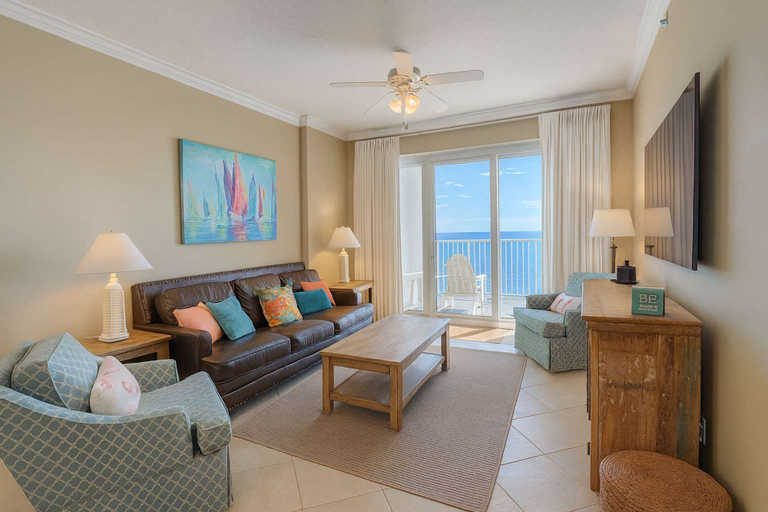 Room 3, Island Royale- Beachfront Penthouse, Baldwin
