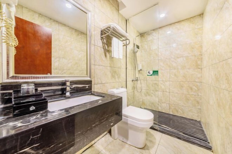 Bathroom 5, Dijing Wanyue Hotel, Zhuhai