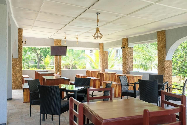 Food & Drinks 5, Likizo Cottages & Resort Kanamai, Kilifi South