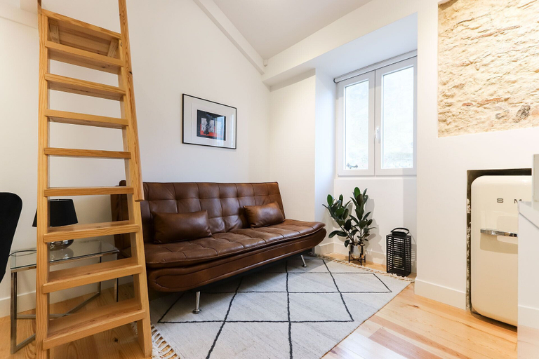 Living area 5, Charming Santos by Homing, Lisbon
