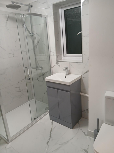 Bathroom 3, Milton Keynes Lettings, Milton Keynes