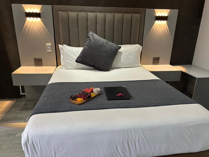 Bedroom 3, Pula Nala Lodge, Bojanala