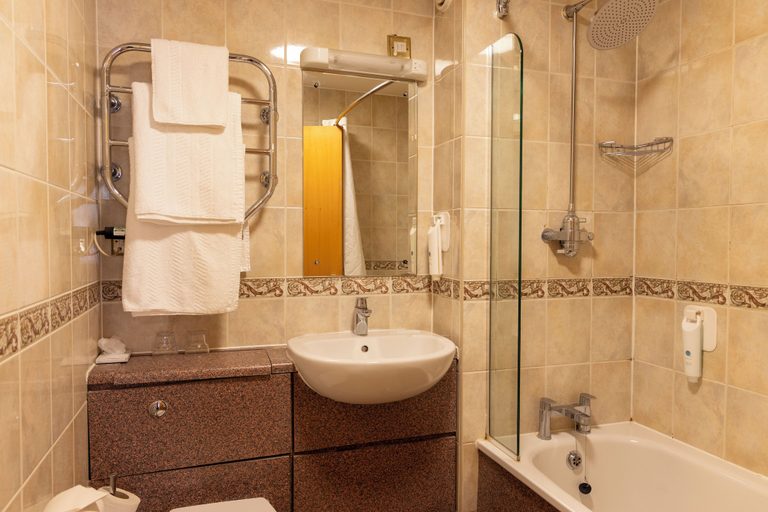 Bathroom 4, Weathervane Hotel by Greene King Inns, Stoke-on-Trent