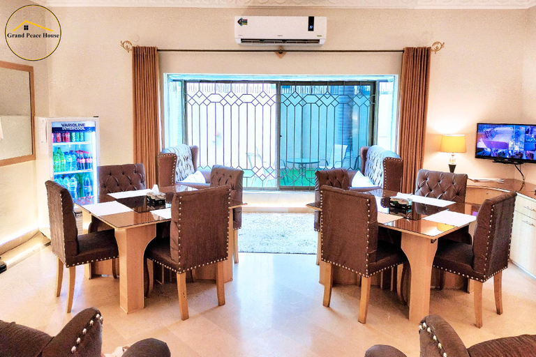 Food & Drinks, Grand Peace House I, Islamabad