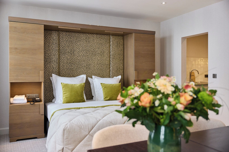 Bedroom 2, Hotel Aragon, West-Vlaanderen