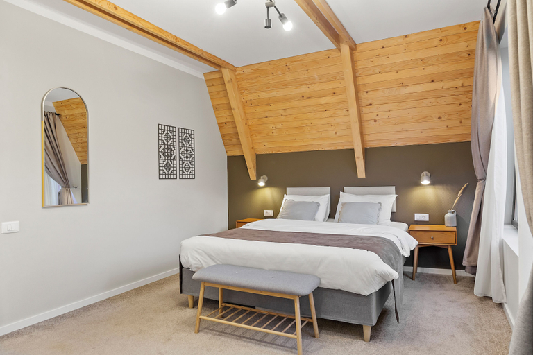 Room 5, Arta Chalet - Nature Retreat, Ceptura De Jos