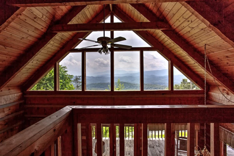 Room 4, Super View Smoky Mtn Log Cabin Pool Table Hot Tub, Sevier