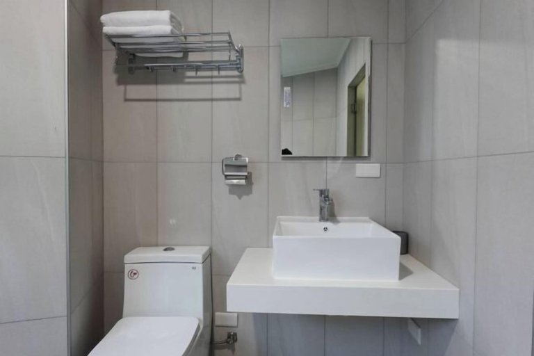 Bathroom 3, hōo hotspring hotel, Yilan