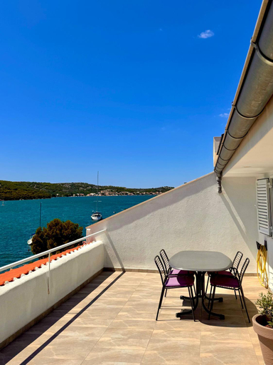 Sport & Beauty 2, Barizon Apartments, Tisno