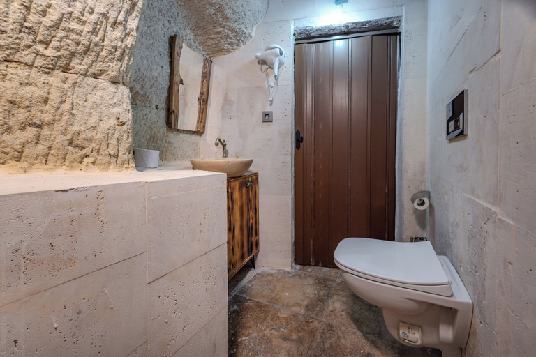 Bathroom 5, Lubberona Cave Cappadocia, Nevşehir