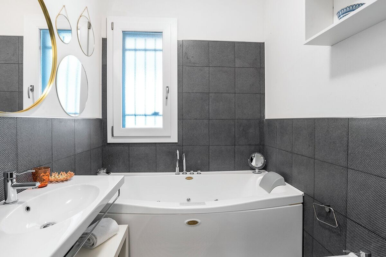 Bathroom 4, Villa Soave Mare e Piscina Privata, Ragusa