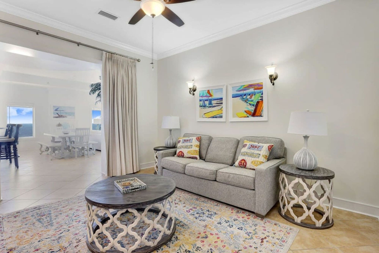 Room 5, Beachfront Escape Sleeps 10 Incredible Views, Baldwin