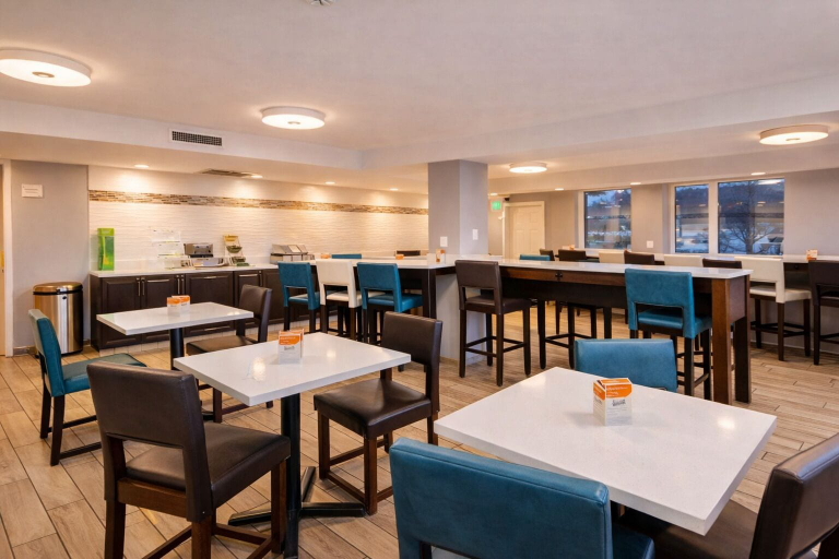 Food & Drinks 5, Quality Inn Kodak Sevierville, Sevier