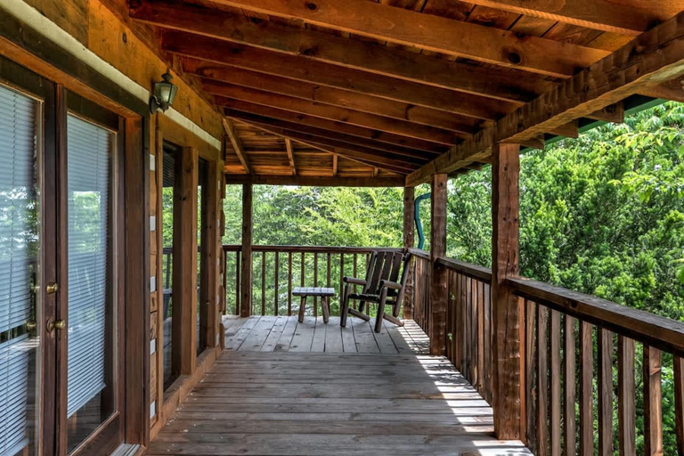 Room 2, Super View Smoky Mtn Log Cabin Pool Table Hot Tub, Sevier