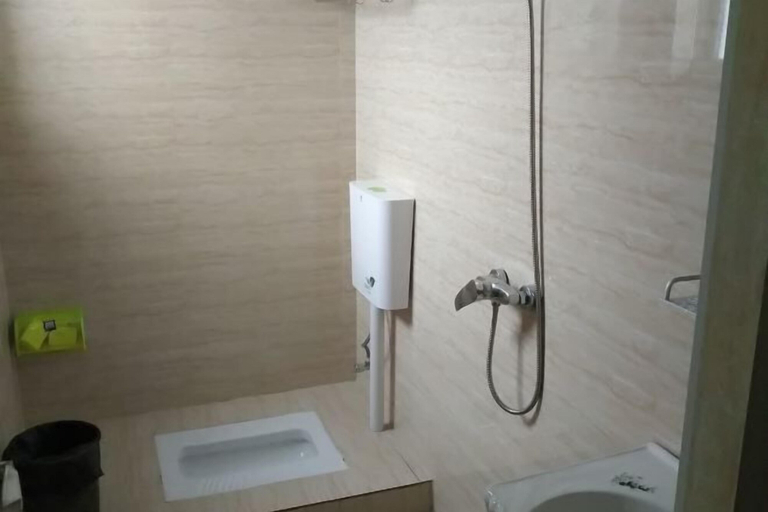 Bathroom 3, Huatianju Inn, Jiangling, Wuyuan, Shangrao