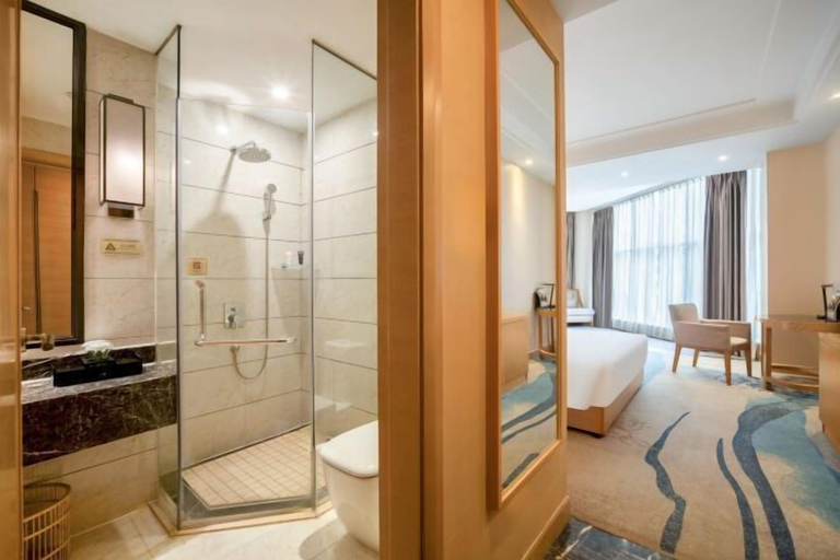 Bathroom 4, Xinxing Century Hotel, Leshan