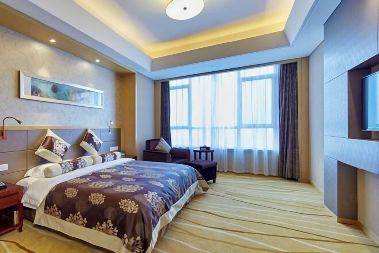 Bedroom 3, Huaxi Hotel, Dingxi