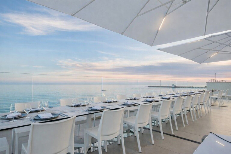 Outdoor banquet area, Hotiday Torre Pali Spiaggia, Lecce