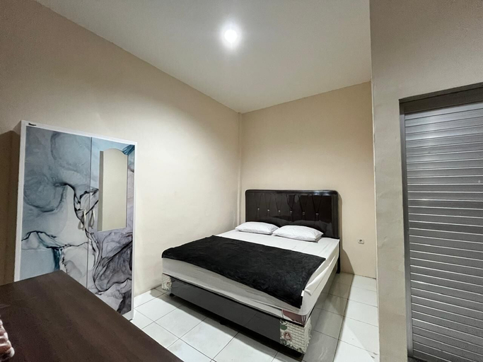 Room 2, OYO 95175 Palapa Inn, Medan