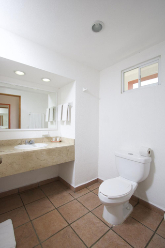 Bathroom 4, Grand Decameron Complex Bucerias, A Trademark All Inclusive, Compostela