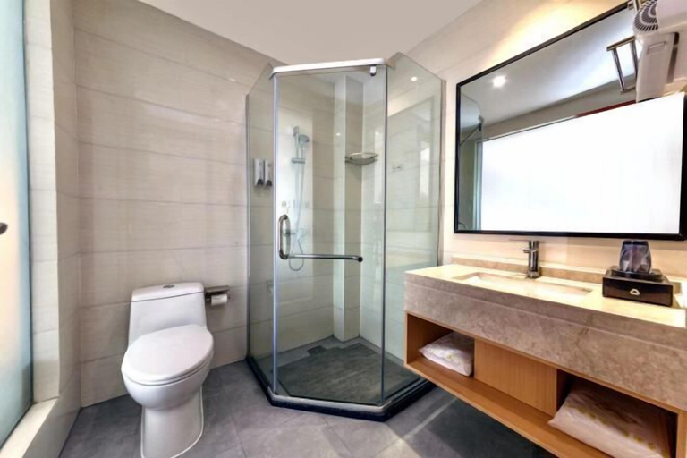 Bathroom 3, Yichu Hotel, Jingmen