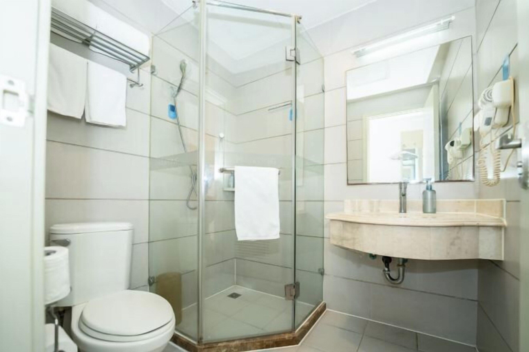Bathroom 3, Kaimanguoji Hotel (Shanghai Dongjing Branch), Shanghai