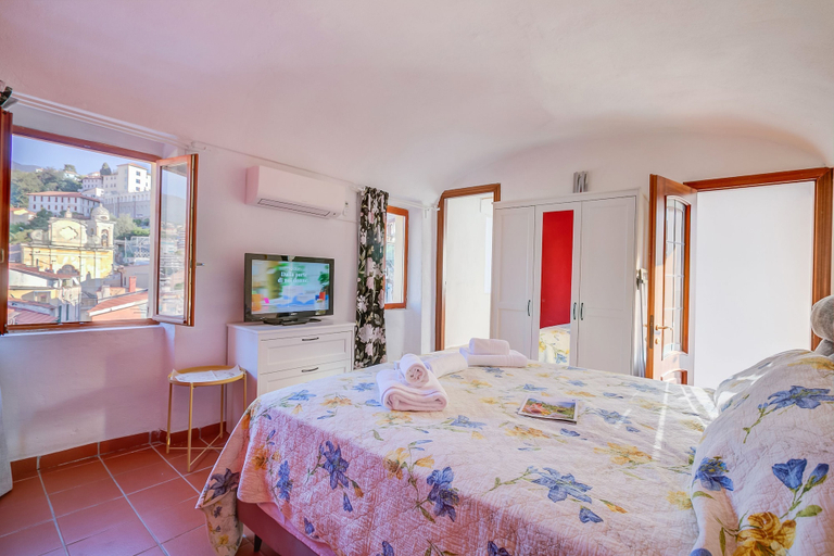 Room 3, La Casa Di Rosy E Adri, Imperia