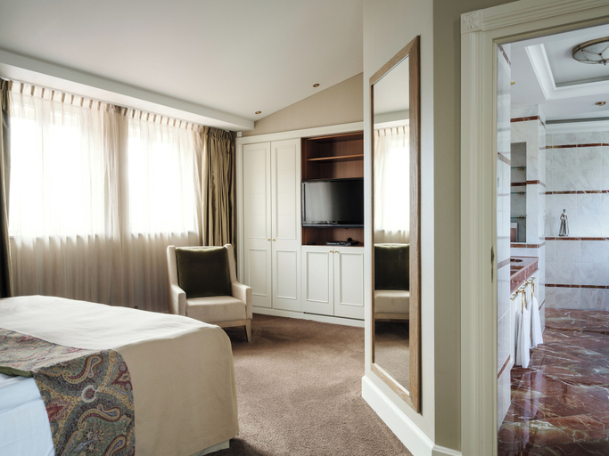 Bedroom 3, Althoff Seehotel Überfahrt, Miesbach