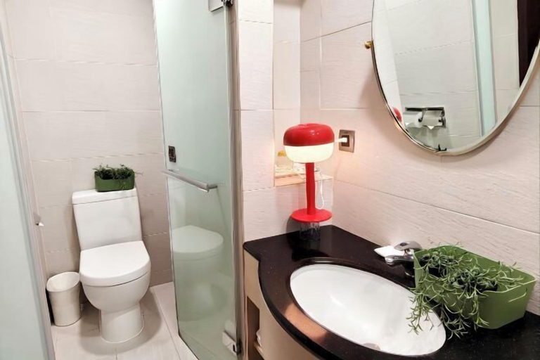 Bathroom 5, Charming City Hotel, Taipei City