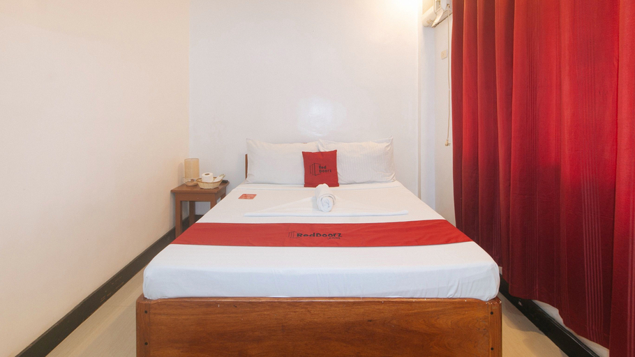 Bedroom, レッドドアーズ アット ルアルハティ ガーデン コテージ エル ニド パラワン, El Nido