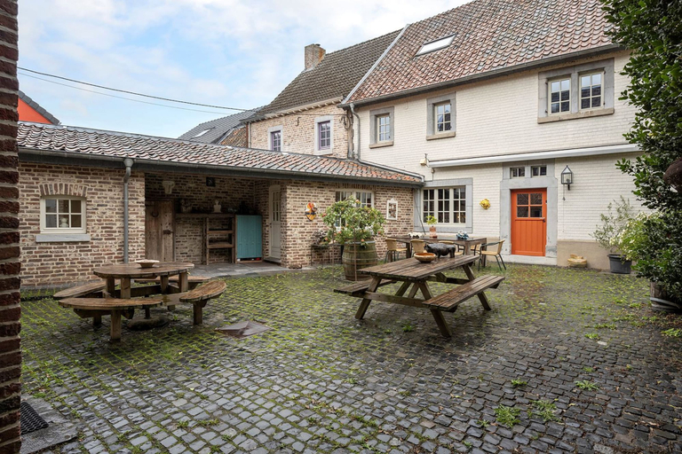 Room 4, Lovely Apartment in Voeren, Limburg