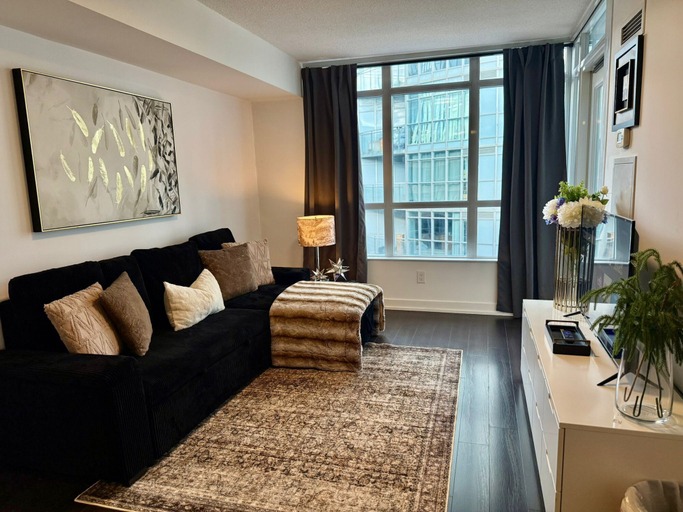 Living area 3, Urban Nest Suites, Toronto