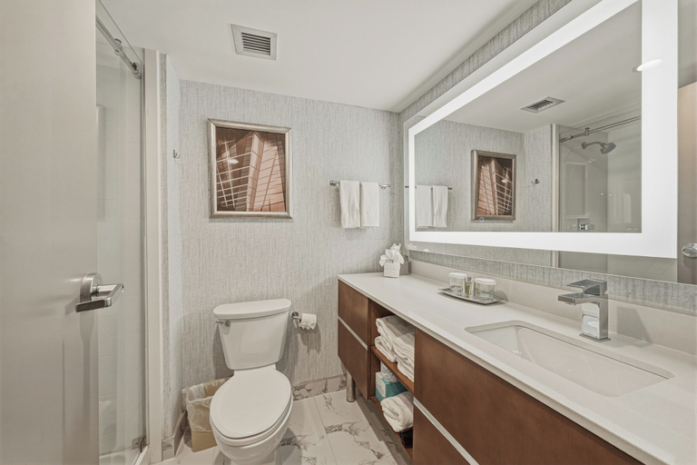 Bathroom, Grand Tuscany Hotel, Houston