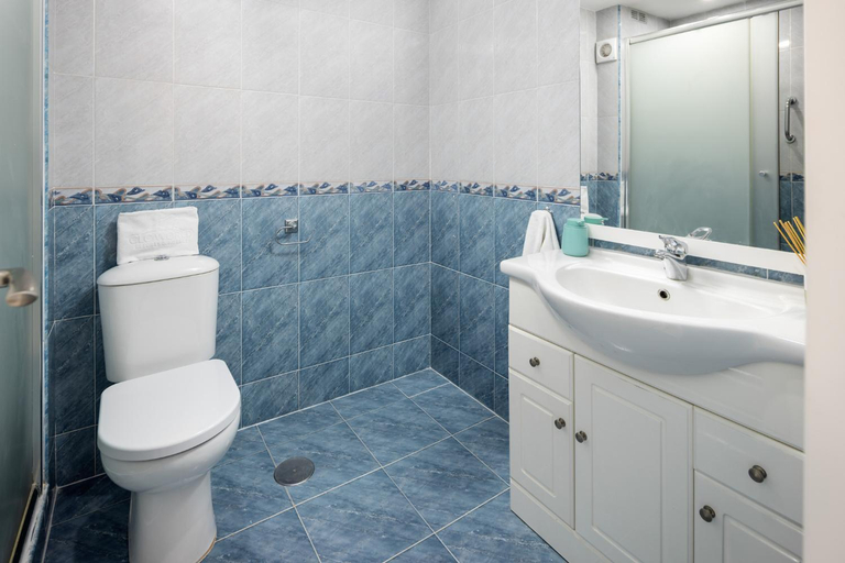 Bathroom 3, Marina Dorada by Alfresco Stays, Málaga