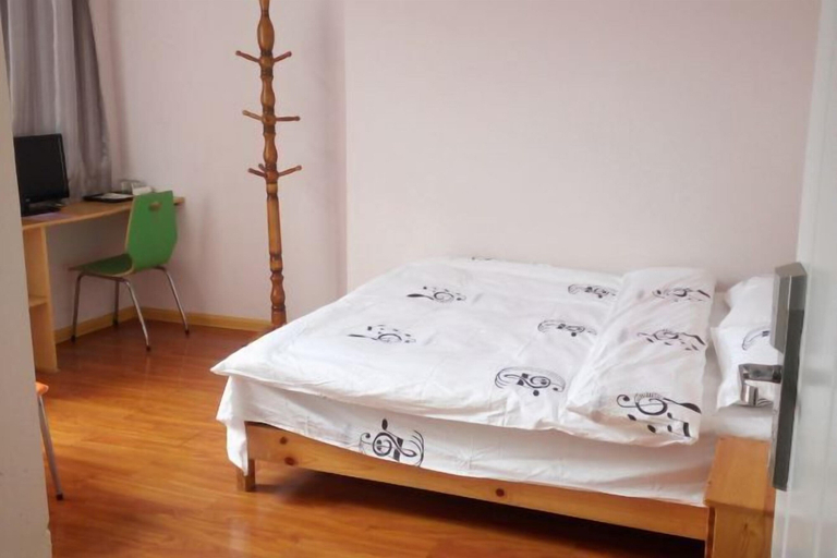 Bedroom 4, Huashuwanbinguan, Changsha