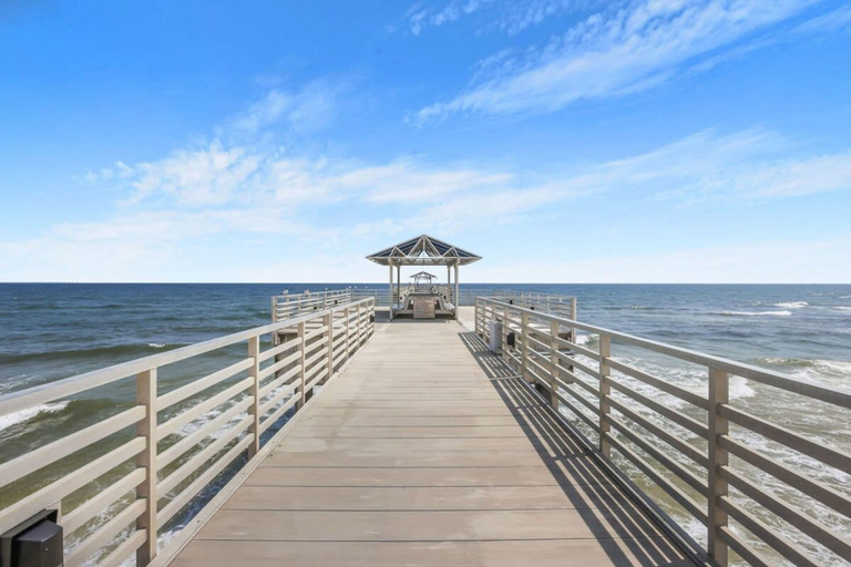 Room 2, Four Seasons 402-e Private Fishing Pier, Baldwin